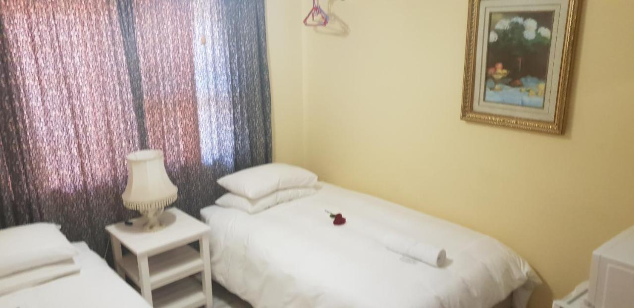Ebenezer Guesthouse Bluewater Bay Порт-Элизабет Экстерьер фото