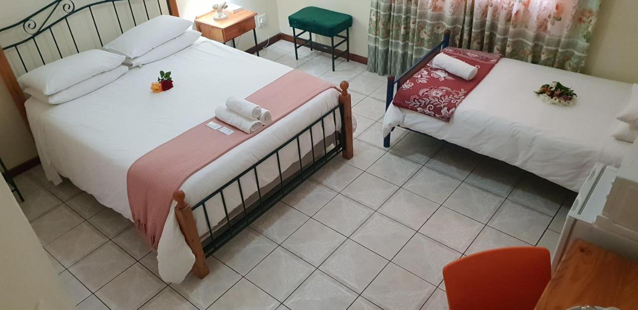 Ebenezer Guesthouse Bluewater Bay Порт-Элизабет Экстерьер фото